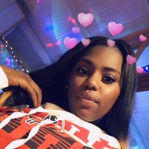 Meet your Posher, Ebony